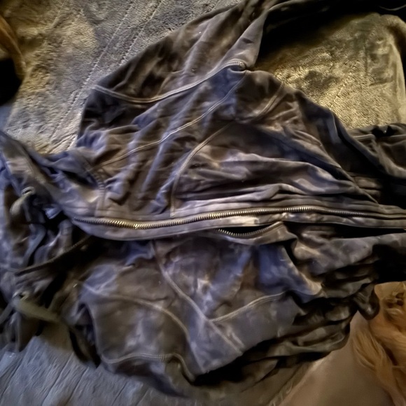 Lululemon jacket - Picture 2 of 2